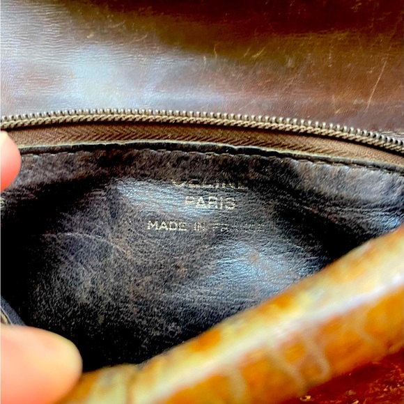 CELINE Ostrich Skin Crossbody Flap Top Purse With Adjustable Strap & Gold Clasp - Picture 5 of 8